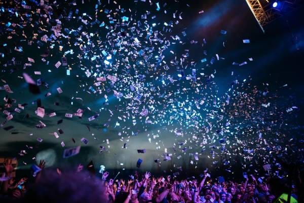Geeft een confetti shooter af?