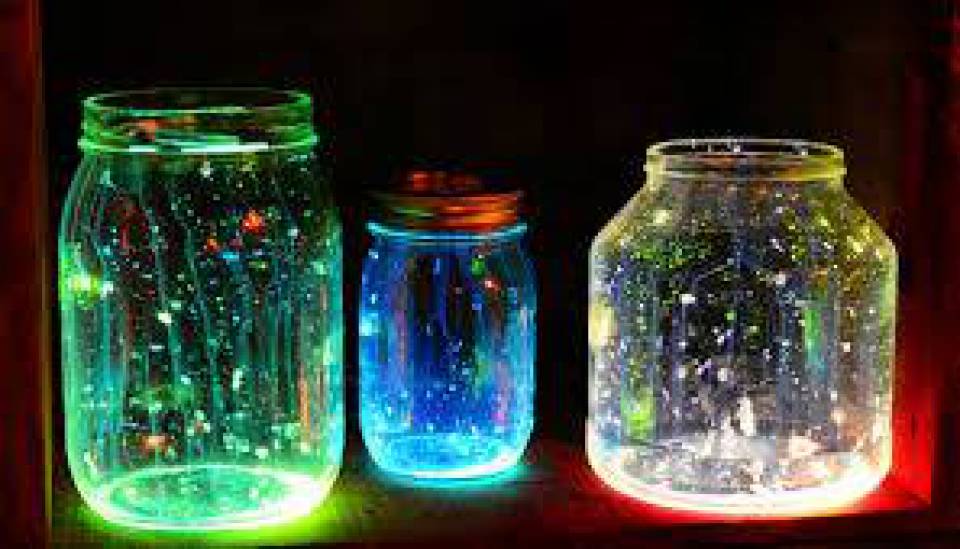 Glow Fever Glow Sticks Bulk Party Pack