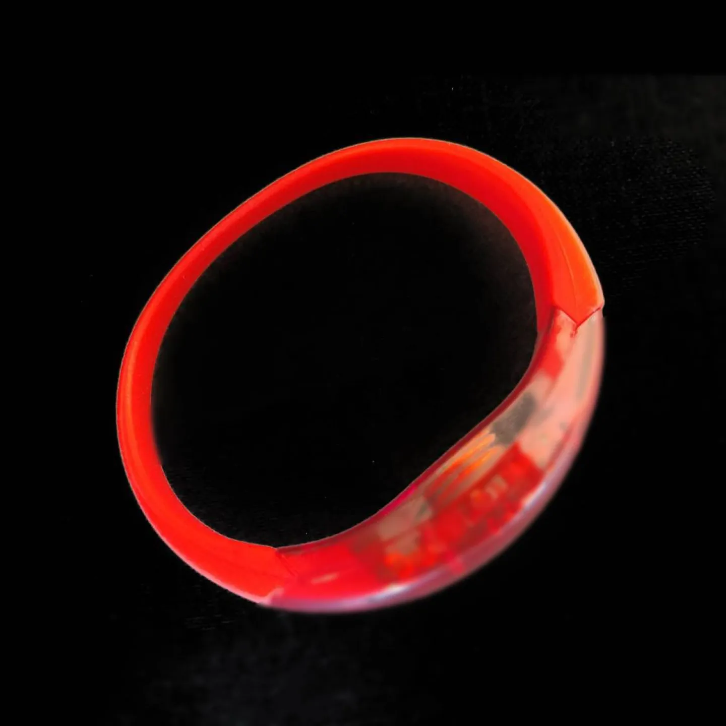 Sound activated LED armband Rood kopen.