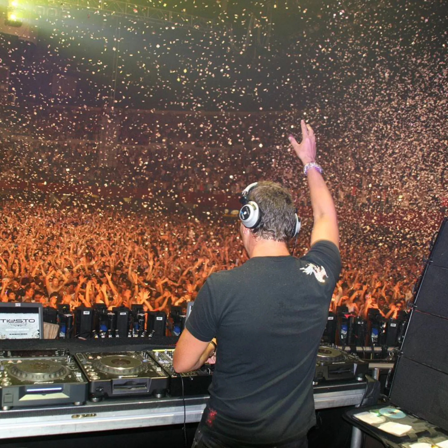 Goude confetti shooters lage prijs kopen.