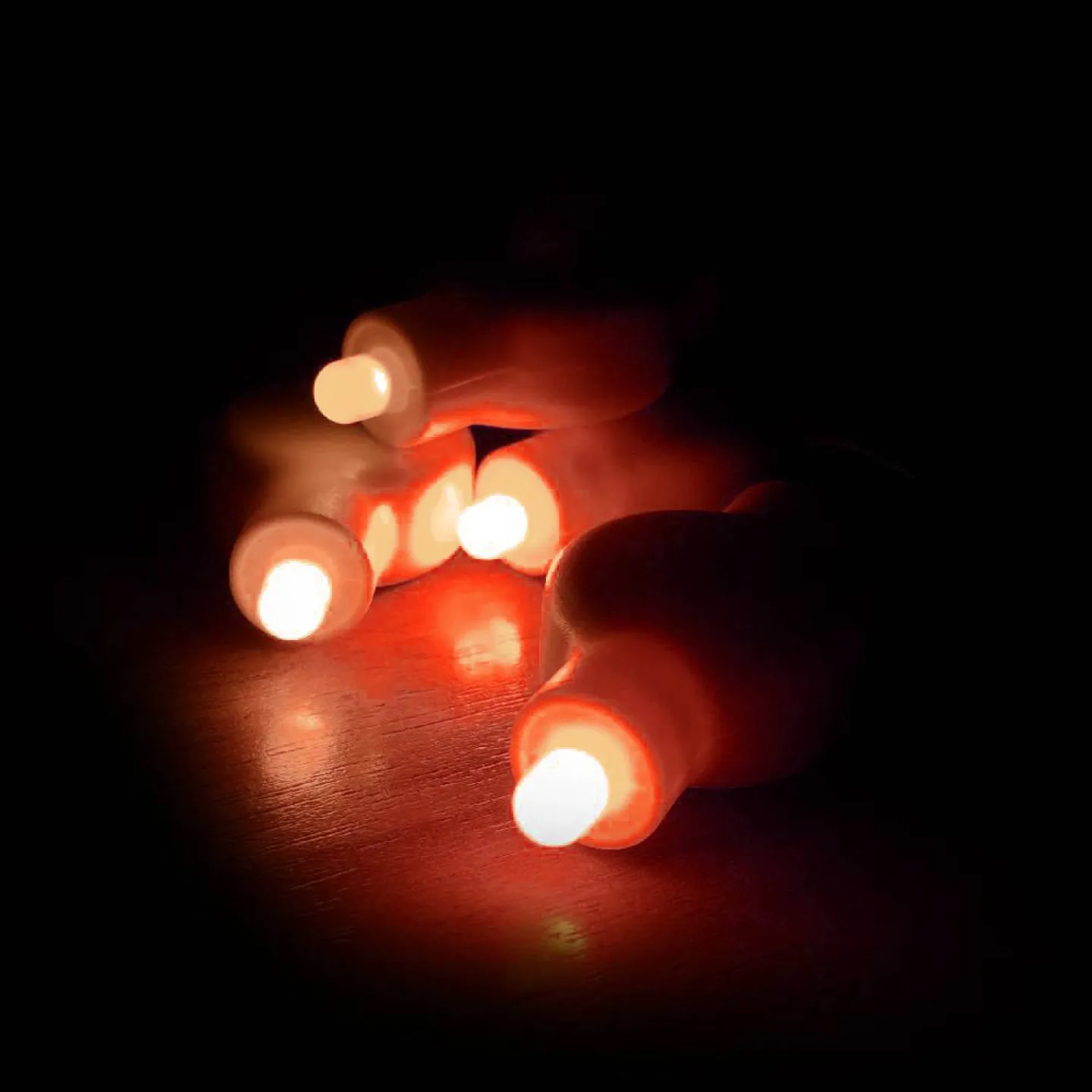 lampion lampjes aan stiek oranje.