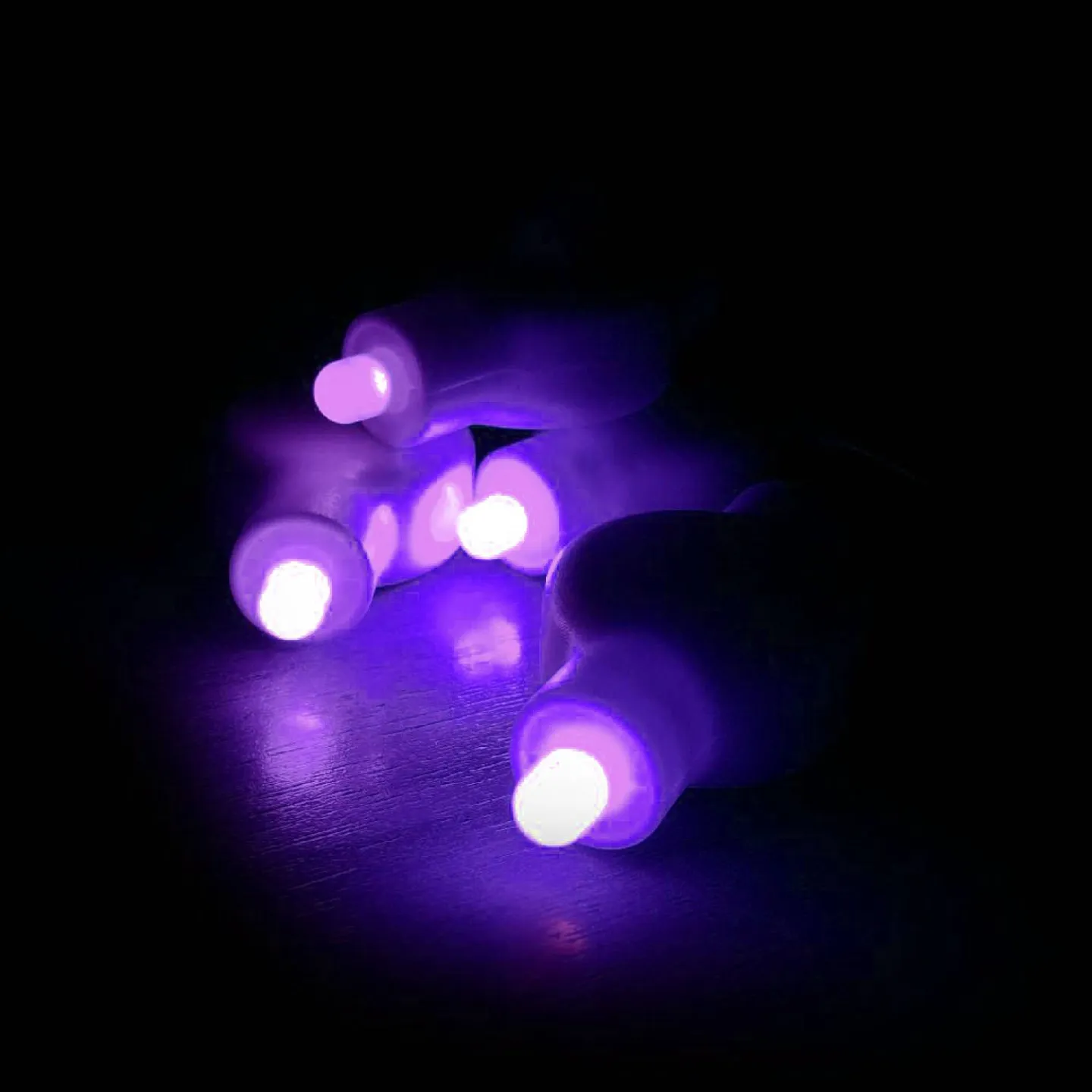 lampion lampjes aan stiek paars.