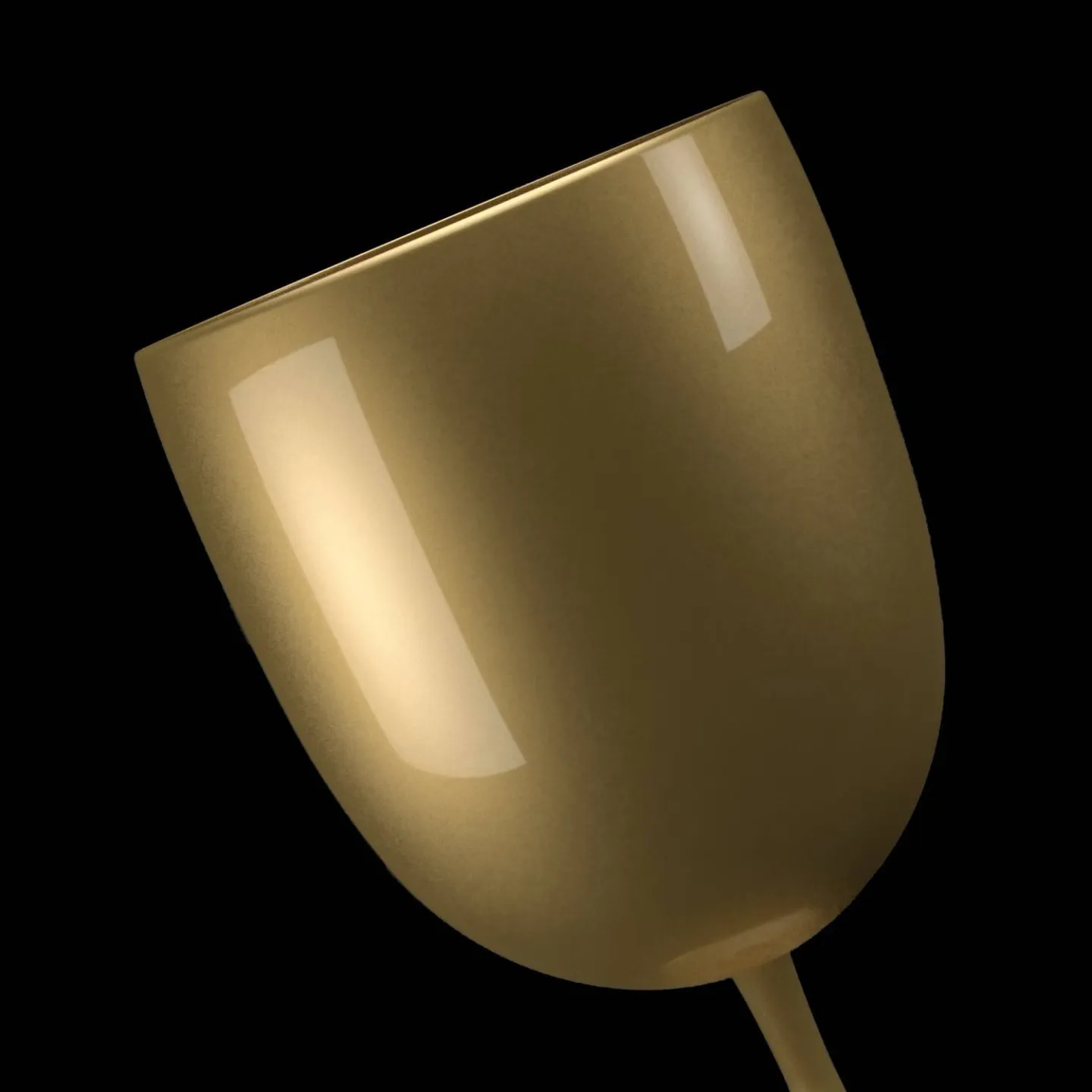 Gouden kunststof wijnglazen.