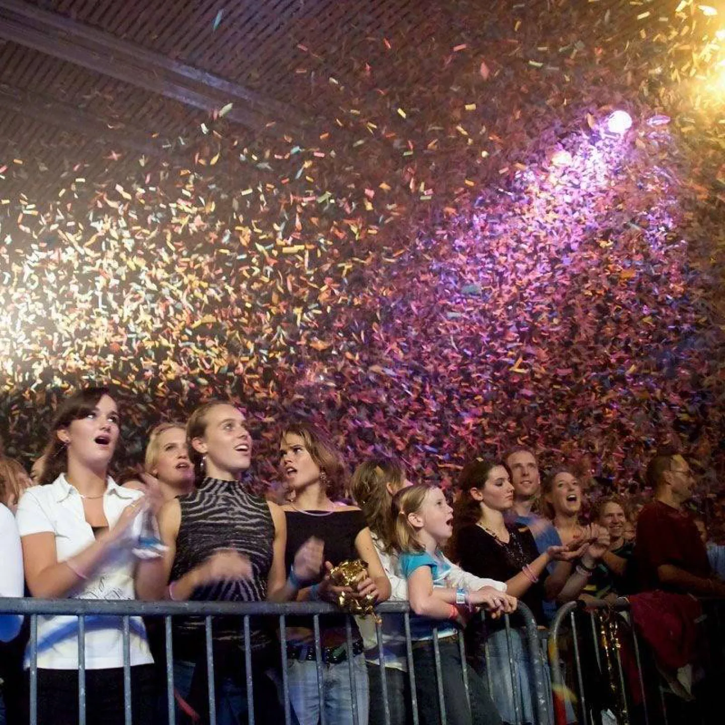 Goedkope confetti kanonnen online kopen.