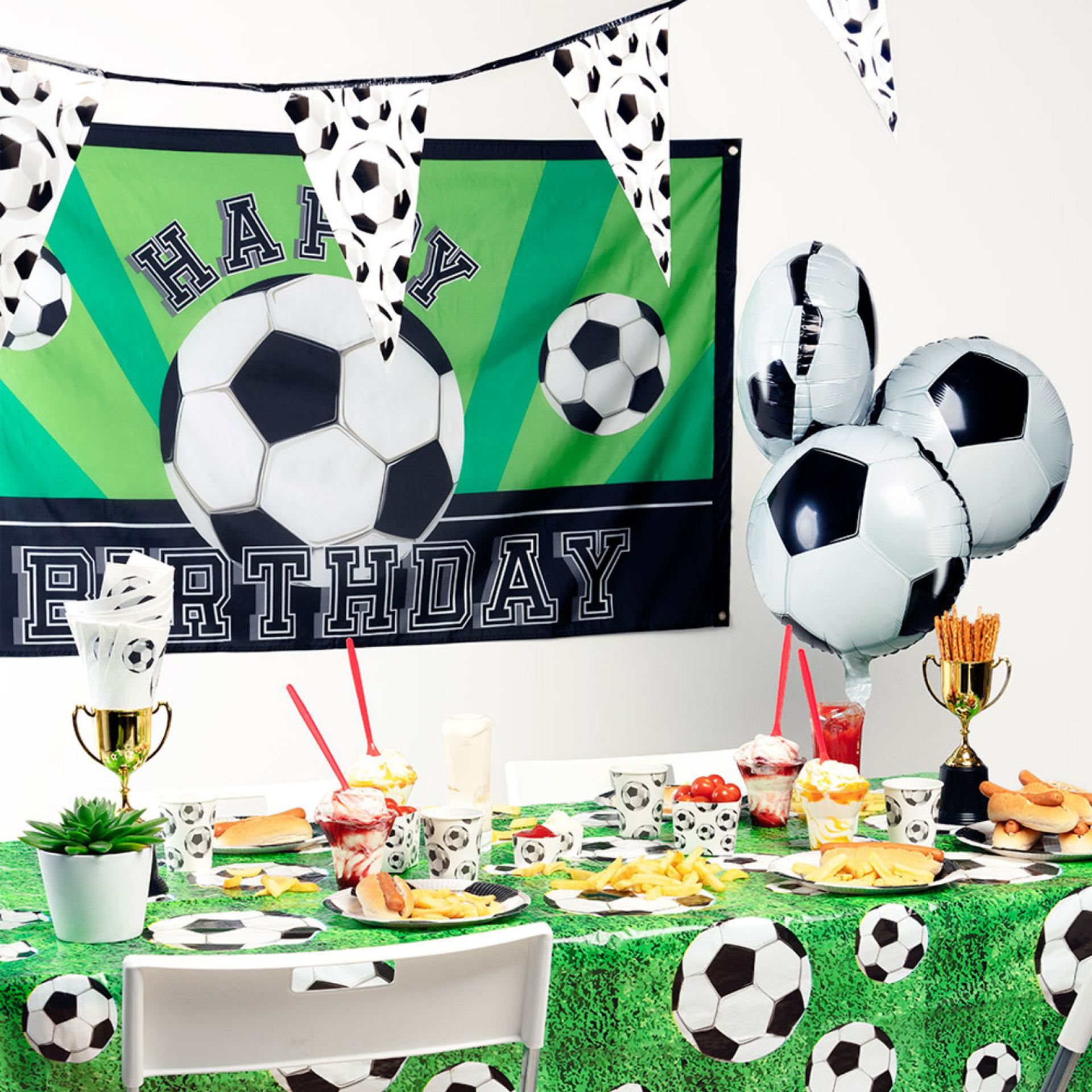Polyester banner voetbal happy birthday