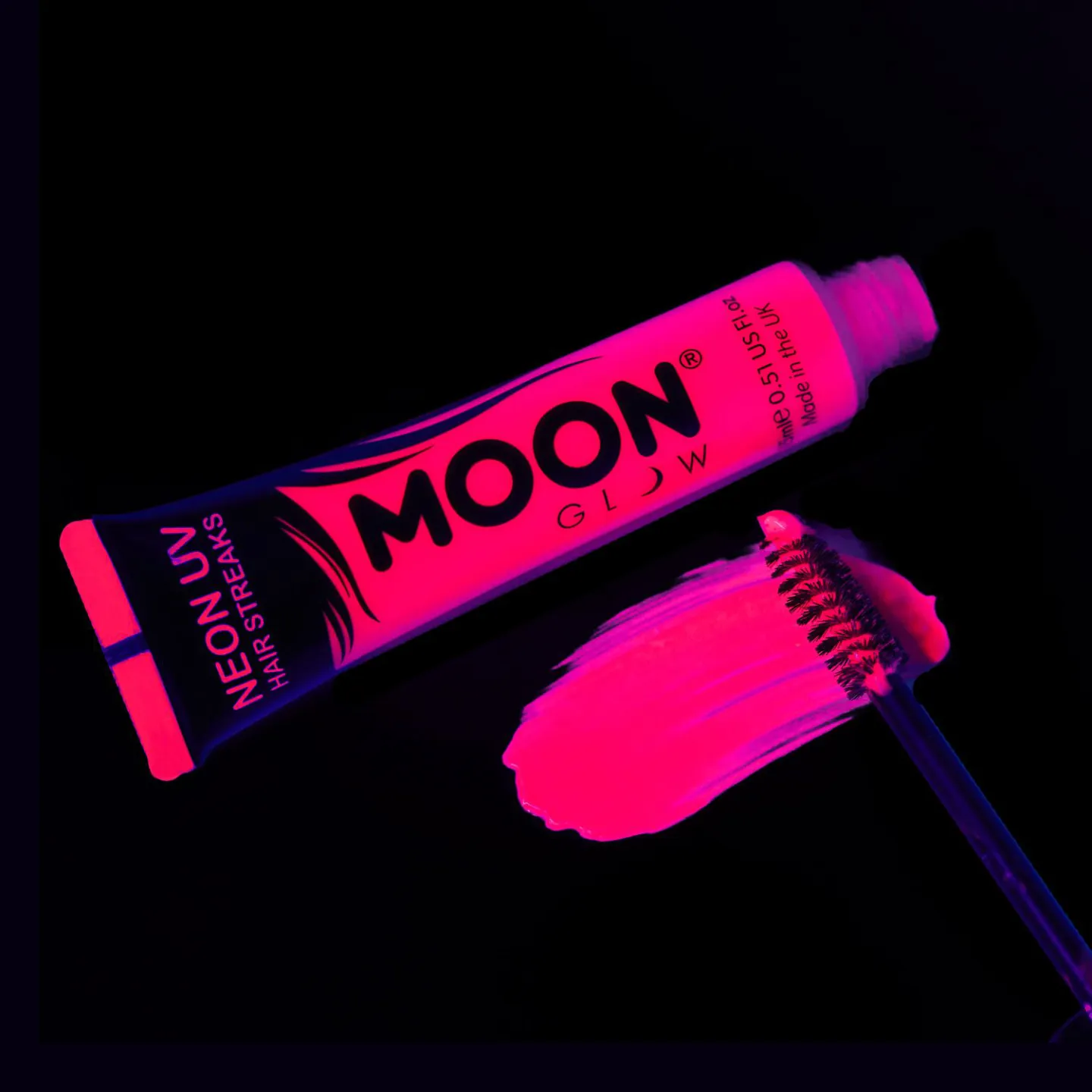 Haarmascara lichtgevend UV neon rood.
