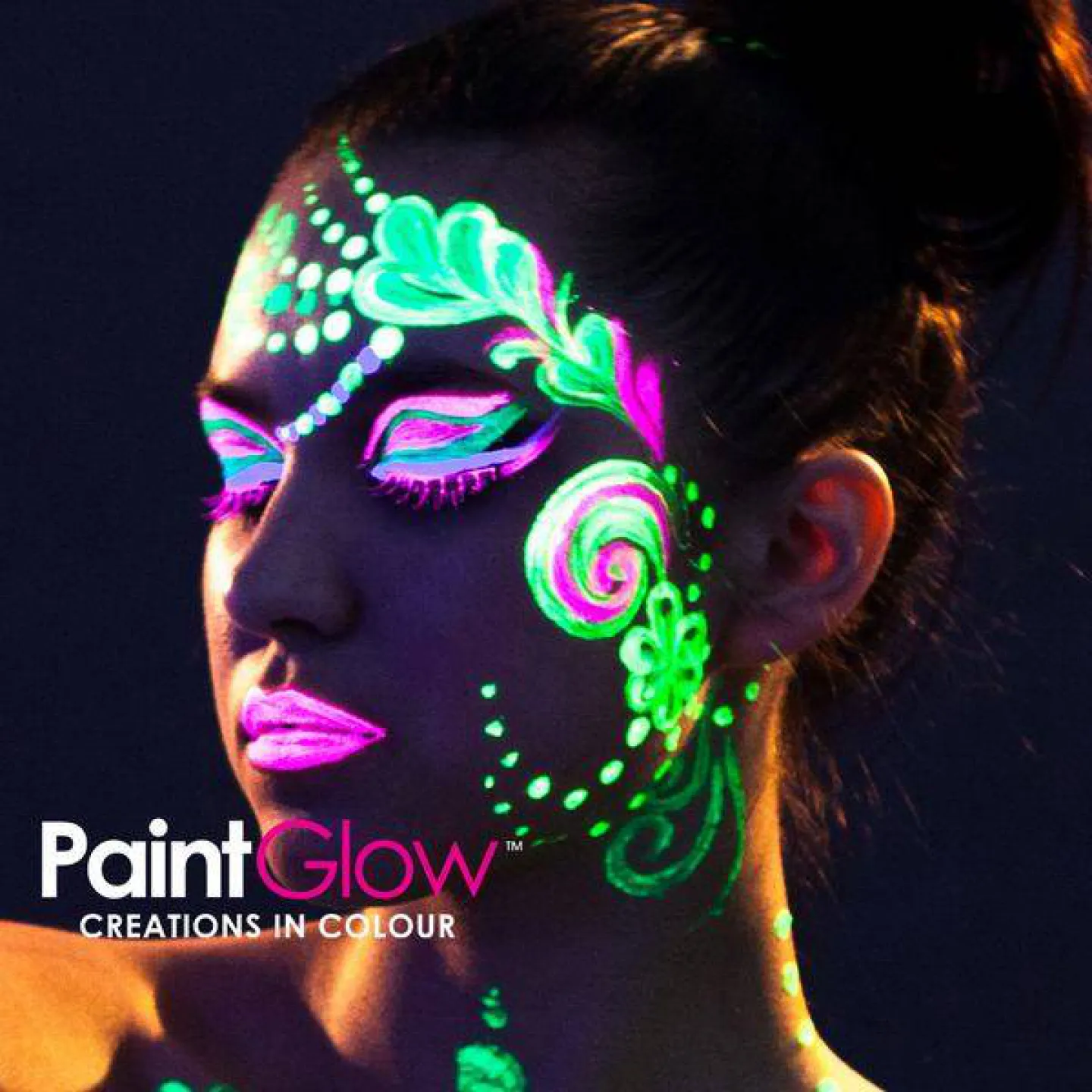 Glow in the dark lichaamsverf.