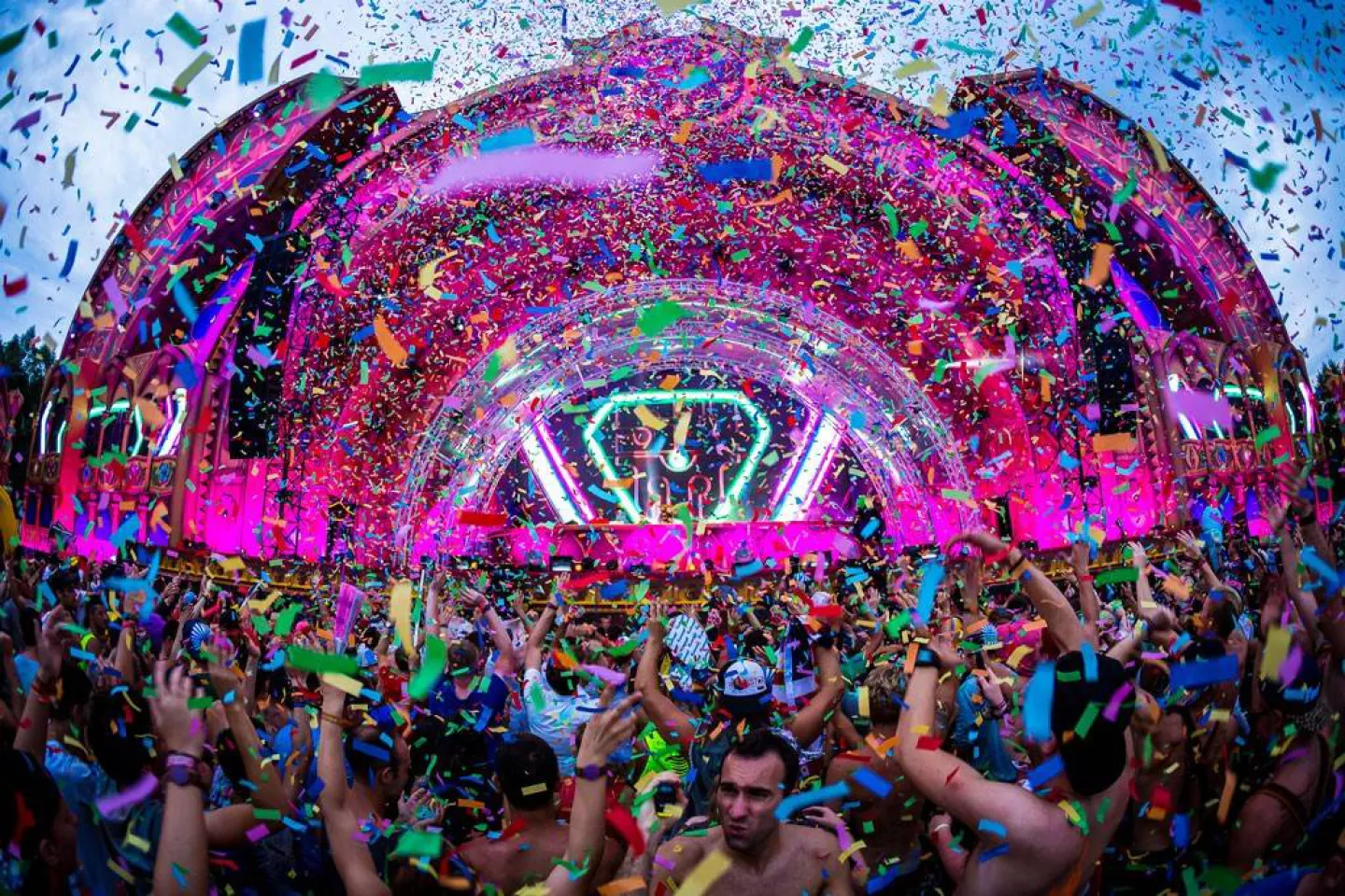 multicolor elektrische confetti shooters.