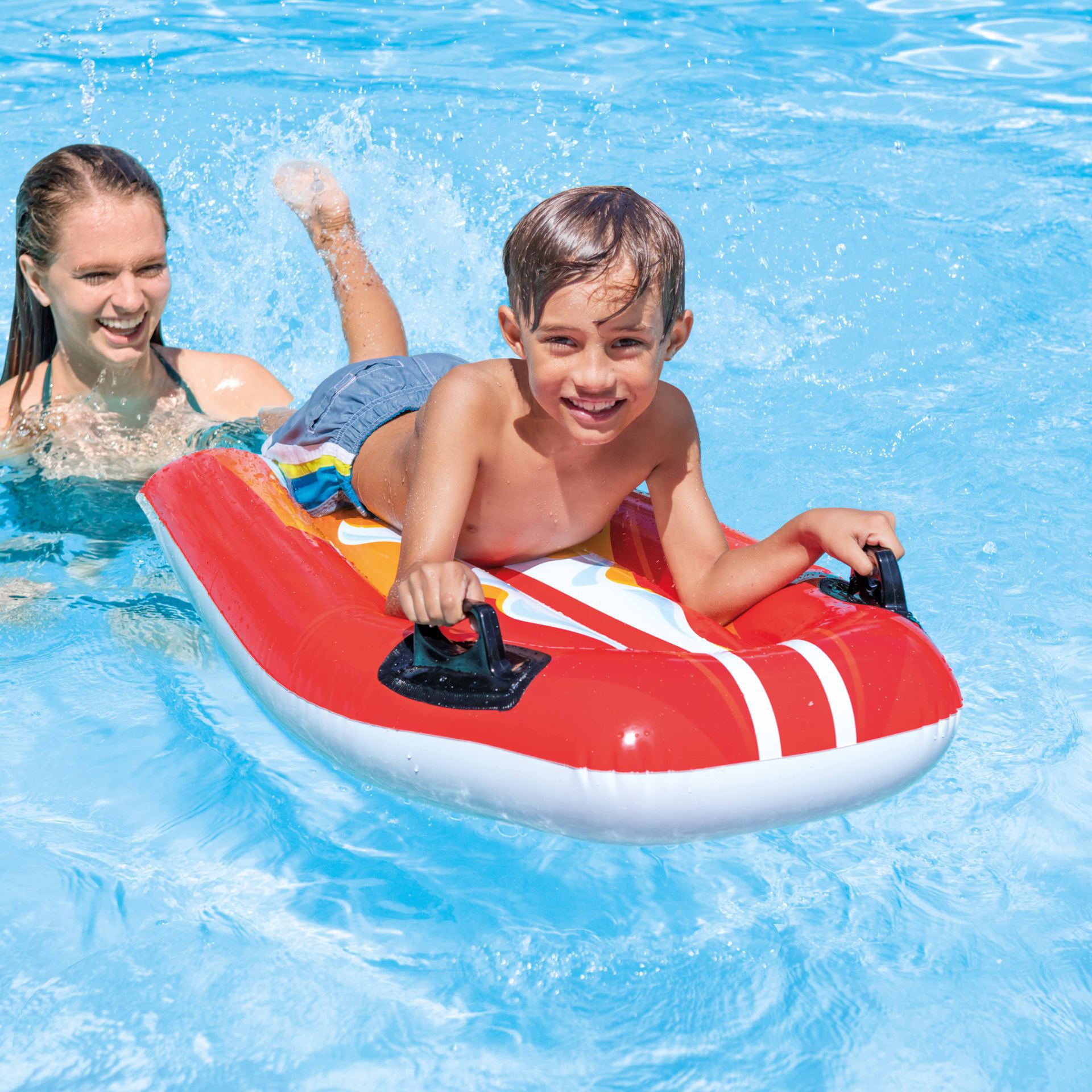 Opblaas joy rider rood 112x62cm kopen